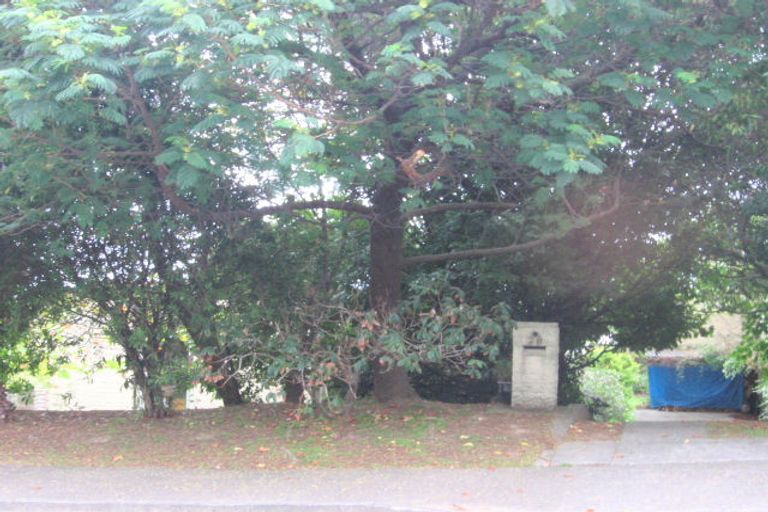 Photo of property in 28 Kakariki Grove, Waikanae, 5036