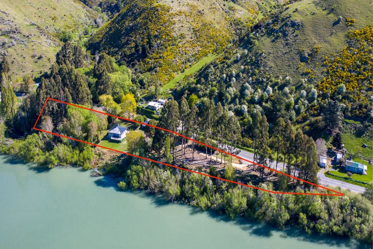 Photo of property in 5689 Ettrick-raes Junction Road, Millers Flat, Roxburgh, 9572