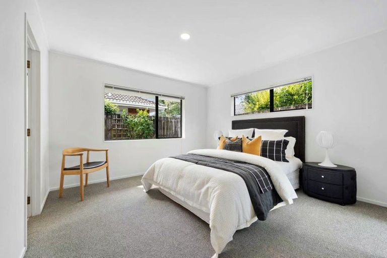 Photo of property in 2/2 West Fairway, Golflands, Auckland, 2013