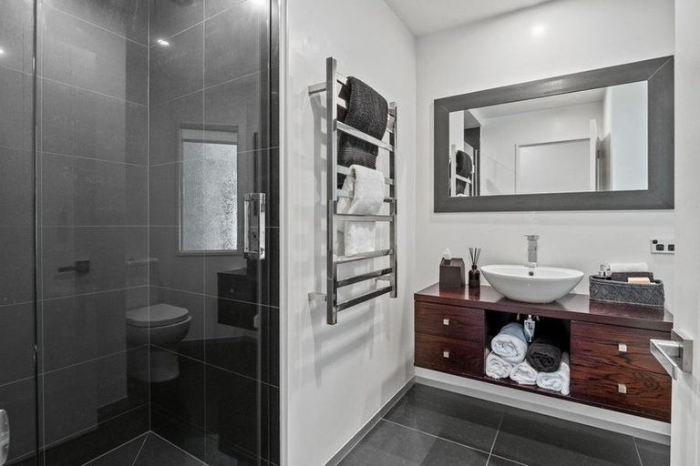 Photo of property in 1 Wellswood Way, Lower Shotover, Queenstown, 9371