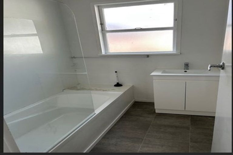 Photo of property in 13 East Street, Greytown, 5712