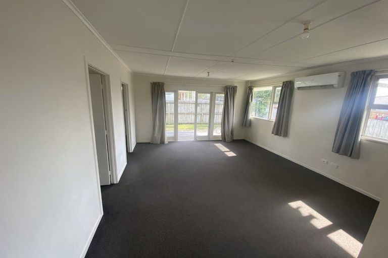 Photo of property in 2-3/240 Clayton Road, Pukehangi, Rotorua, 3015
