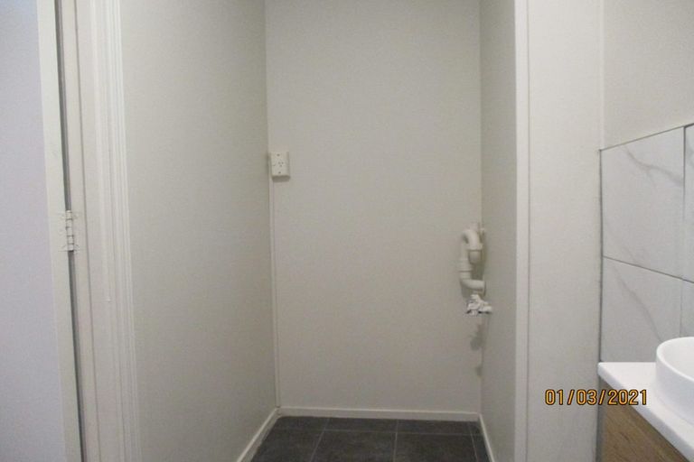 Photo of property in 23 Glenmore Road, Sunnyhills, Auckland, 2010