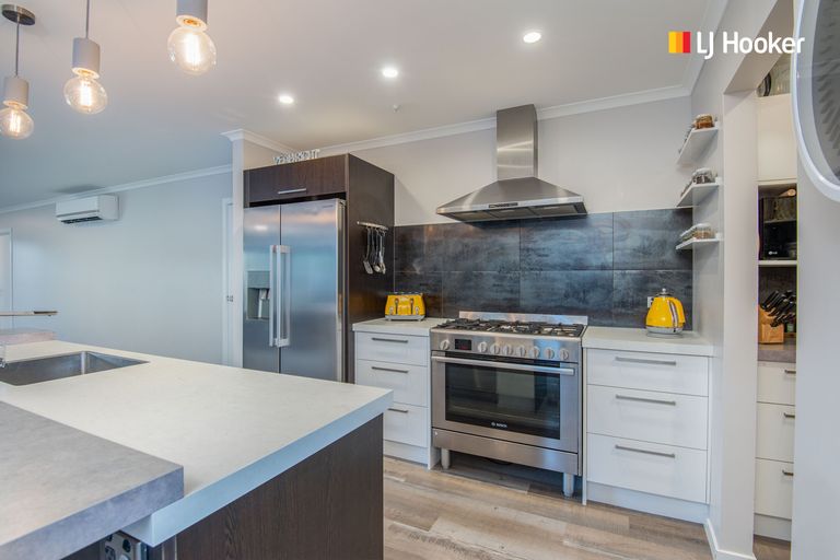 Photo of property in 13 Huntly Road, Outram, 9019