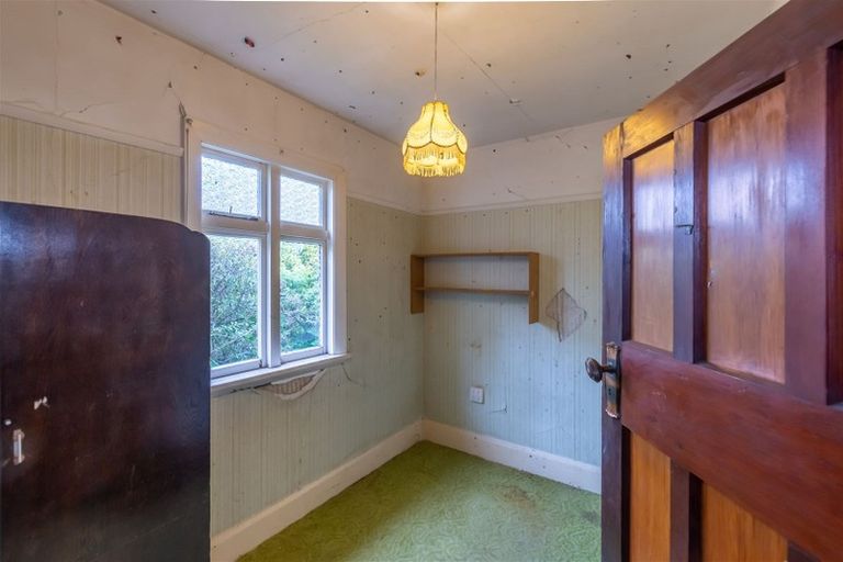 Photo of property in 23 Port Hills Road, Heathcote Valley, Christchurch, 8022