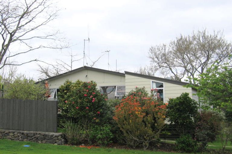 Photo of property in 76 Sherwood Street, Bellevue, Tauranga, 3110