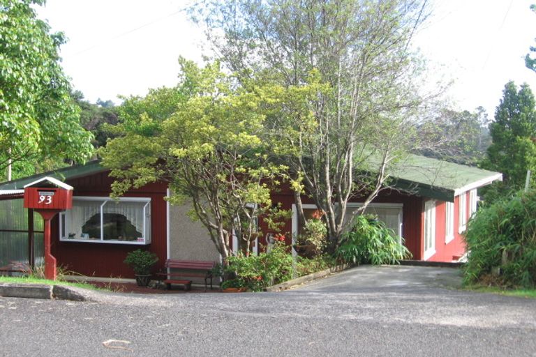 Photo of property in 93 Takahe Road, Titirangi, Auckland, 0604