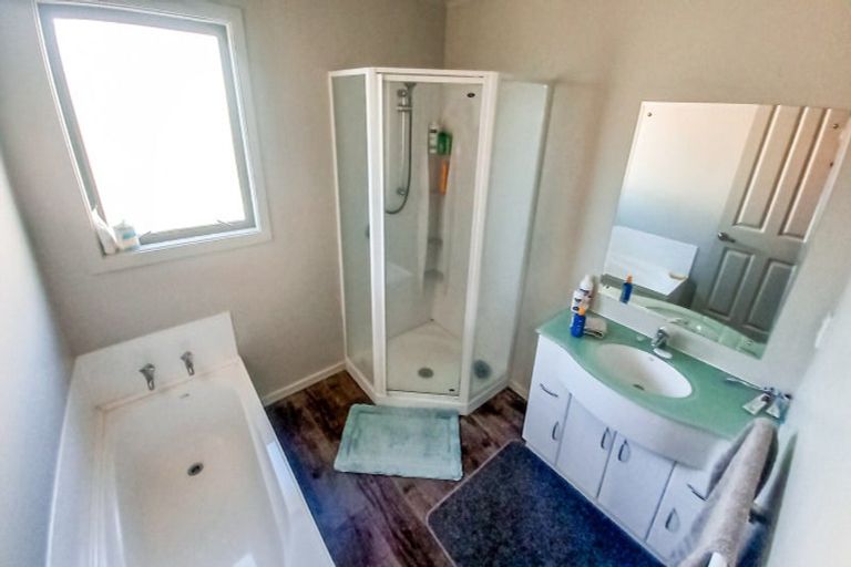 Photo of property in 5 Mcfeely Street, Tuatapere, 9620
