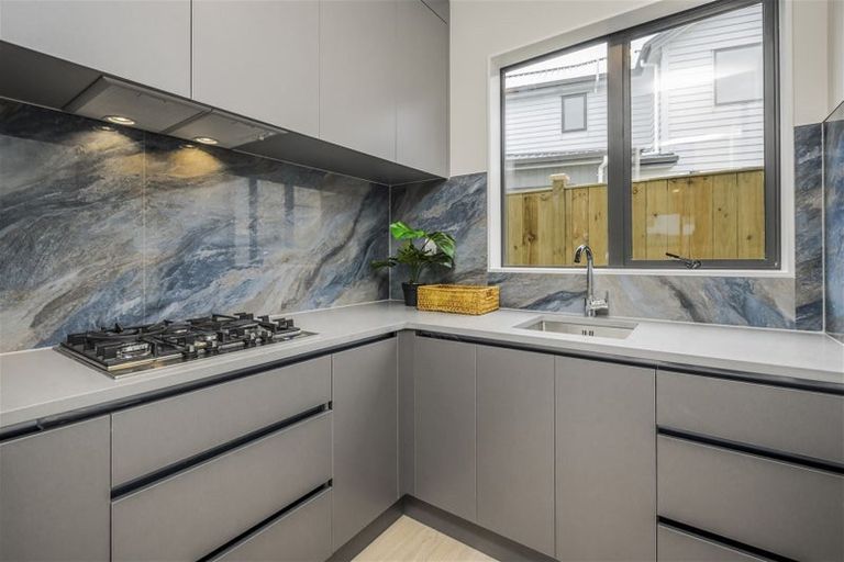 Photo of property in 4 Bendridge Street, Flat Bush, Auckland, 2019