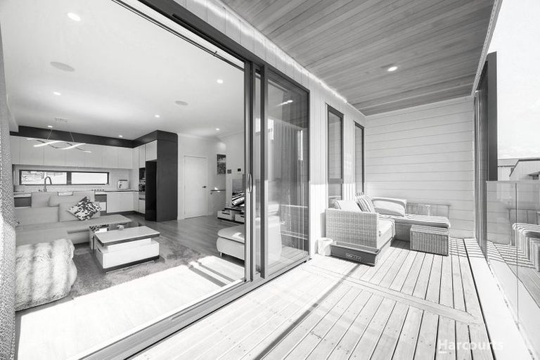 Photo of property in 2/5 Ayr Road, Pakuranga, Auckland, 2010