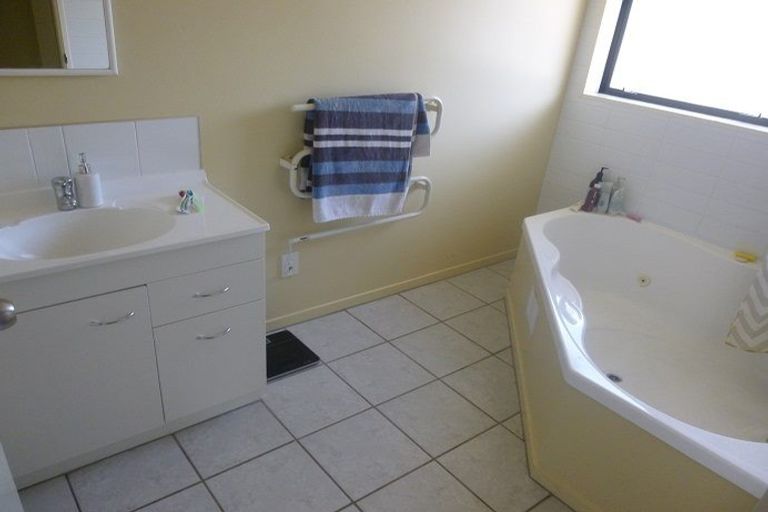 Photo of property in 7 Laurel Lane, Linwood, Christchurch, 8011