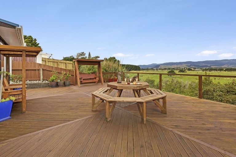 Photo of property in 66 Tasman Road, Otaki Beach, Otaki, 5512