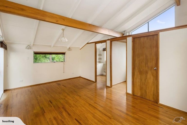 Photo of property in 6 Gloaming Place, Conifer Grove, Takanini, 2112