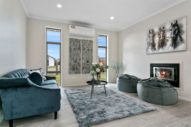 Photo of property in 39 Carnation Court, Cambridge, 3434