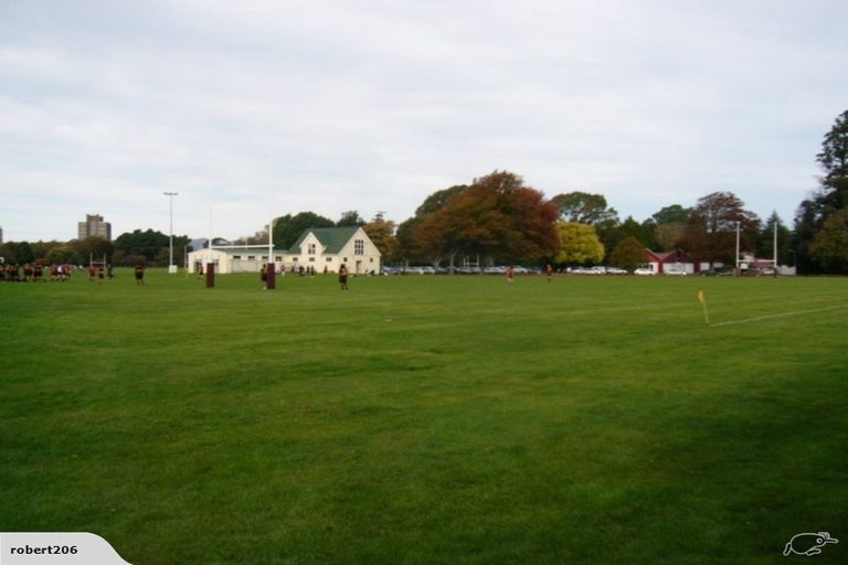 Photo of property in 147 Waimairi Road, Ilam, Christchurch, 8041