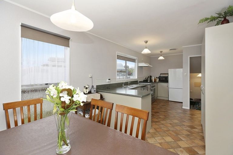 Photo of property in 14 Virginia Place, Whalers Gate, New Plymouth, 4310
