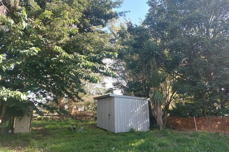 Property details for 23 Victoria Street, Kaponga, Hawera, 4679