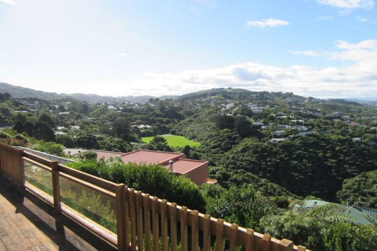 Photo of property in 87 Cypress Drive, Maungaraki, Lower Hutt, 5010