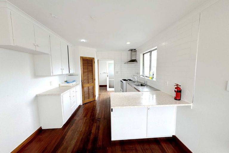 Photo of property in 38 Newham Place, Henderson, Auckland, 0612