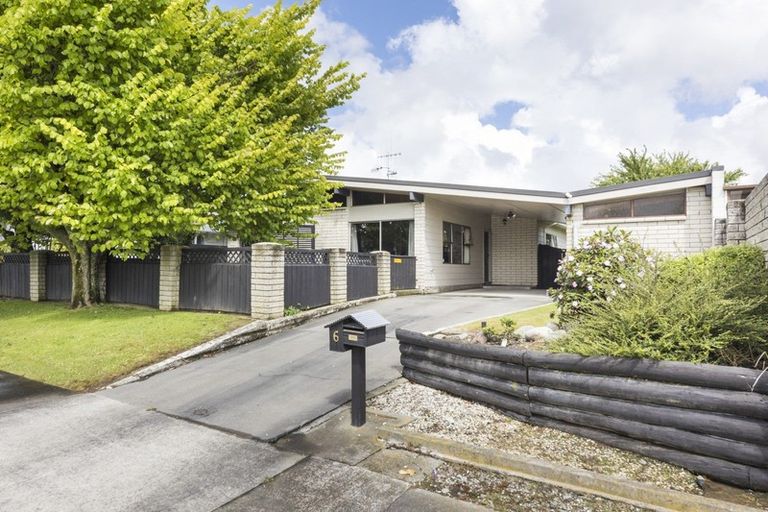 Photo of property in 6 Paradise Place, Milson, Palmerston North, 4414