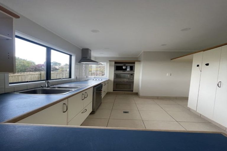 Photo of property in 3/485 Don Buck Road, Massey, Auckland, 0614
