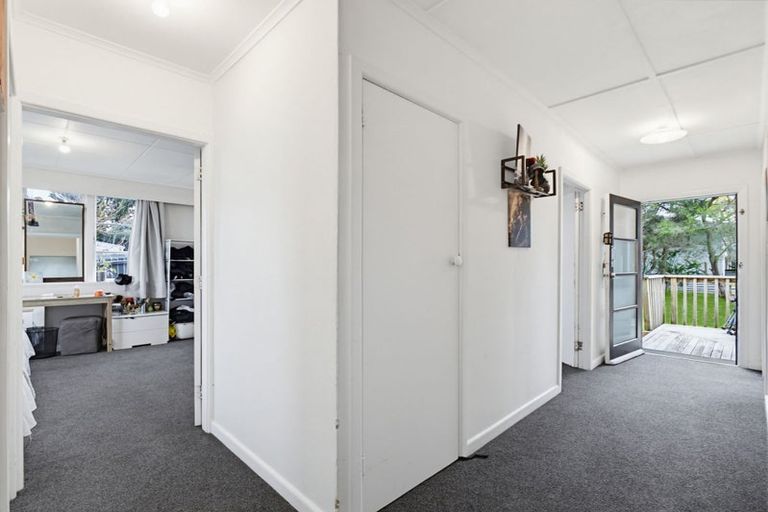 Photo of property in 10 Igloo Place, Red Hill, Papakura, 2110