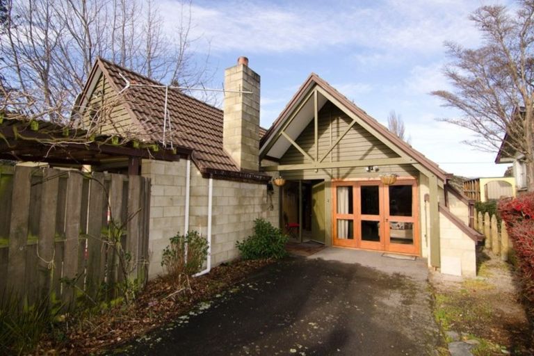 Photo of property in 2 Jedburgh Street, Roxburgh, 9500