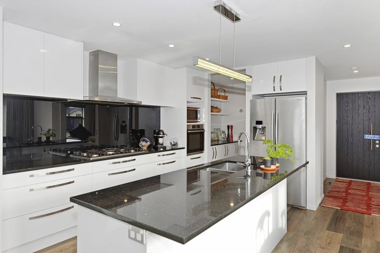 Photo of property in 81 Willowside Place, Amberley, 7410