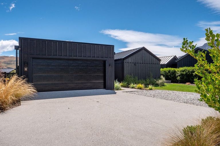 Photo of property in 6 Kerrera Lane, Jacks Point, Queenstown, 9371