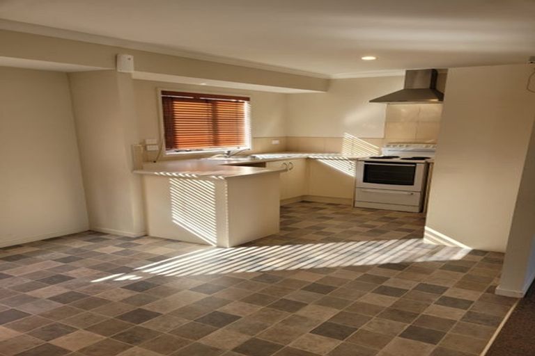 Photo of property in 57b Sabulite Road, Kelston, Auckland, 0602