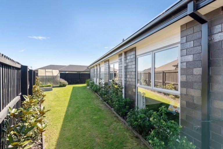 Photo of property in 44 Shadbolt Lane, Rolleston, 7614