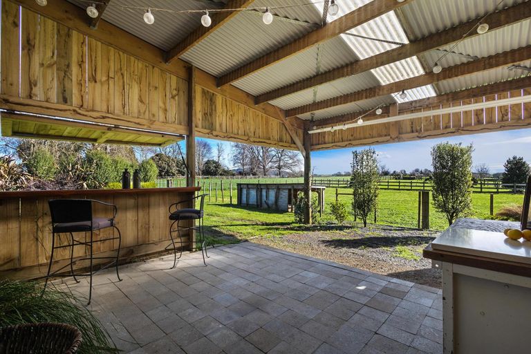 Photo of property in 238 Puketutu Road, Matamata, 3472