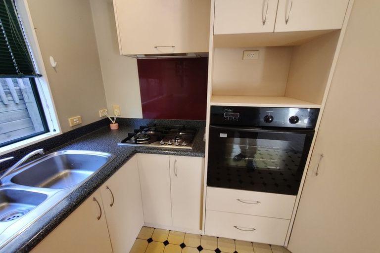 Photo of property in 85 Spinella Drive, Bayview, Auckland, 0629