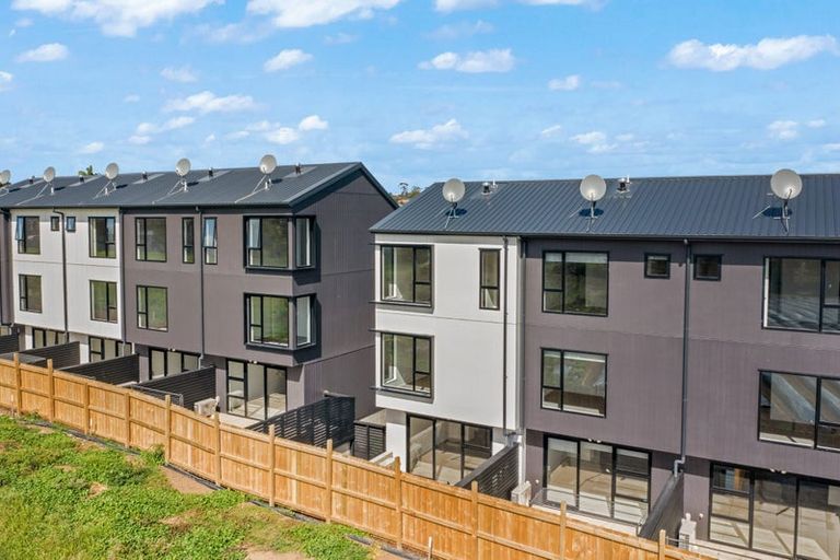 Photo of property in 31 Ara Mara Hua, Henderson, Auckland, 0612