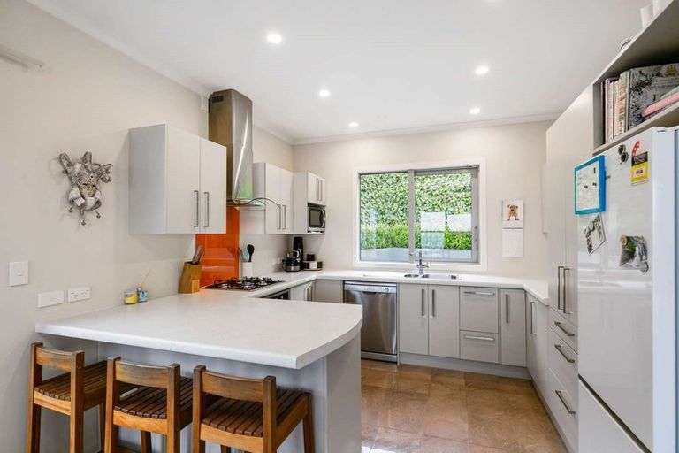 Photo of property in 7f Marjory Close, Broadmeadows, Wellington, 6035