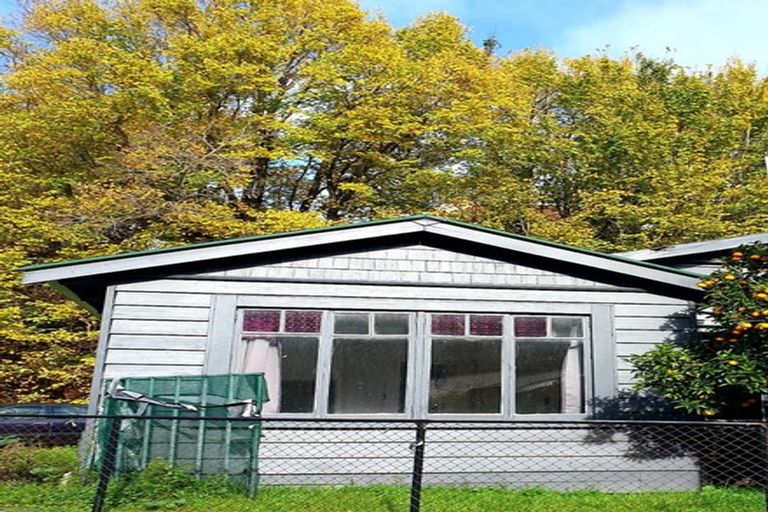 Photo of property in 80 Shakespeare Road, Bluff Hill, Napier, 4110