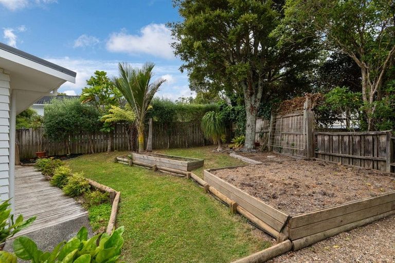 Photo of property in 43 Stredwick Drive, Torbay, Auckland, 0630