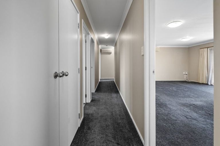 Photo of property in 1 Daniel Place, Kelvin Grove, Palmerston North, 4414