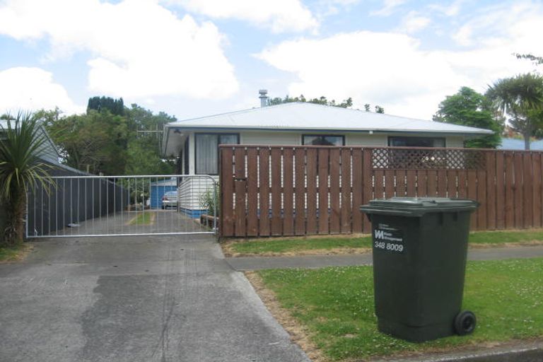Photo of property in 1 Weka Street, Aramoho, Whanganui, 4500