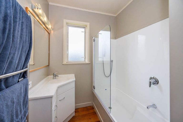 Photo of property in 20 Oxford Street, Fairfield, Hamilton, 3214