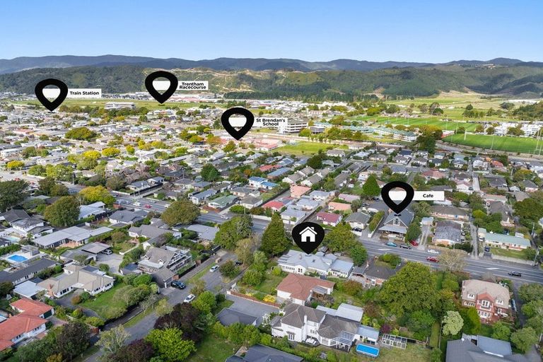 Photo of property in 2 Barton Road, Heretaunga, Upper Hutt, 5018