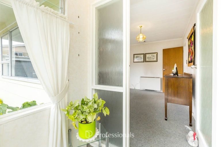 Photo of property in 28b Roband Crescent, Brown Owl, Upper Hutt, 5018