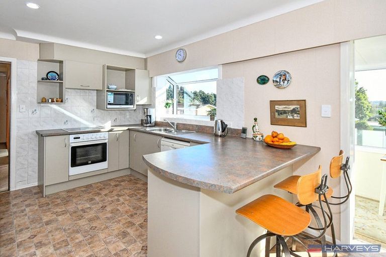 Photo of property in 74 Grande Vue Road, Hillpark, Auckland, 2102