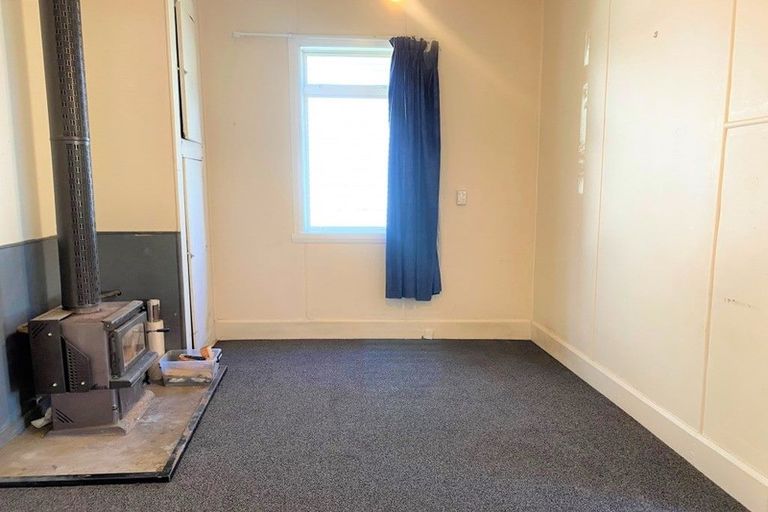 Photo of property in 16 Threadneedle Street, Greymouth, 7805