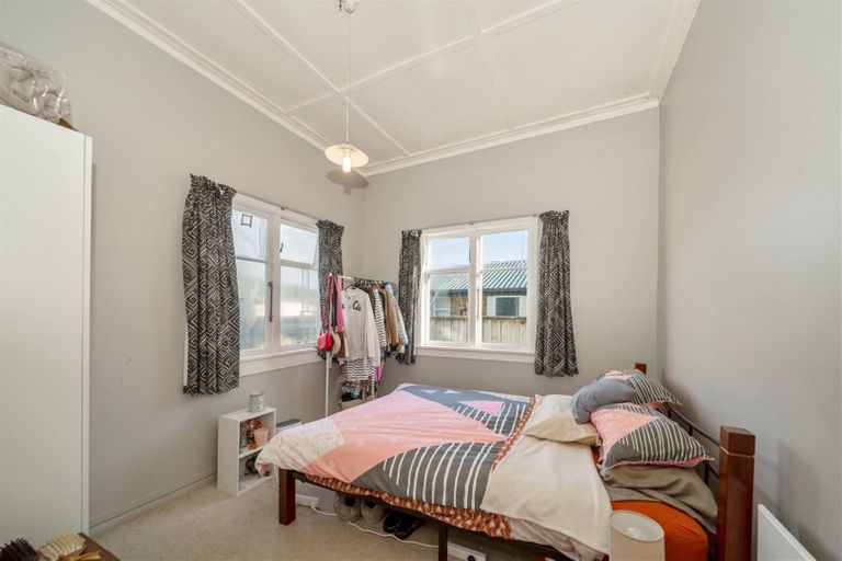 Photo of property in 80 Victoria Street, Hawera, 4610