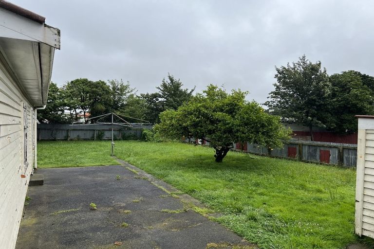 Photo of property in 112 Bath Street, Levin, 5510