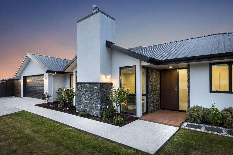 Photo of property in 1 Glenimrie Close, Mosgiel, 9024