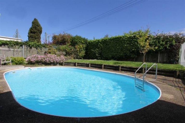 Photo of property in 3 Bowater Place, Manurewa, Auckland, 2102