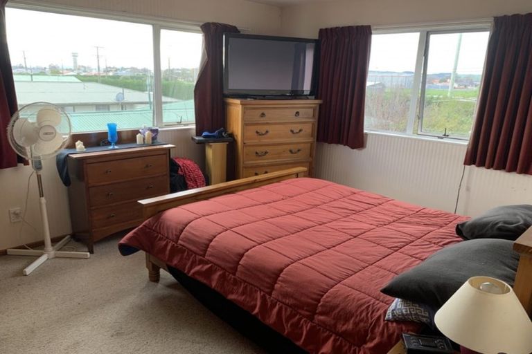 Photo of property in 2 Mackenzie Street, Winton, 9720