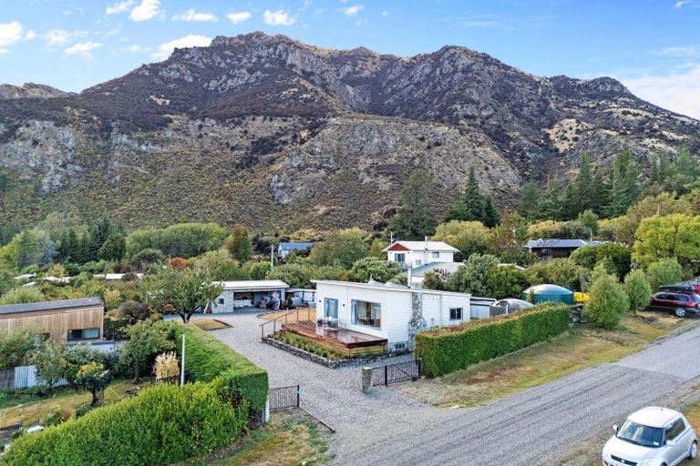 Photo of property in 12 Denniston Road, John Creek, Wanaka, 9382